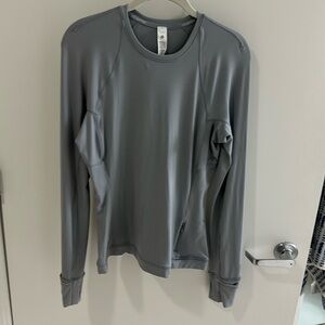 Lululemon size 10 long sleeve shirt